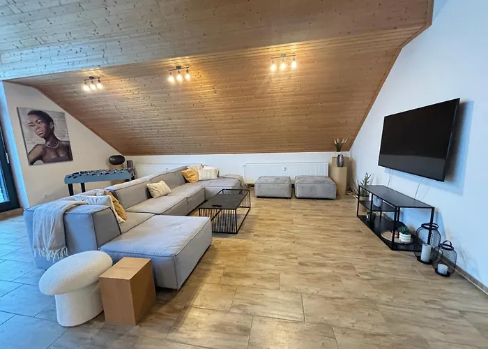 Xxl Penthouse - 240qm - 6 - Priv Parking- Mallibase Apartamento Garbsen