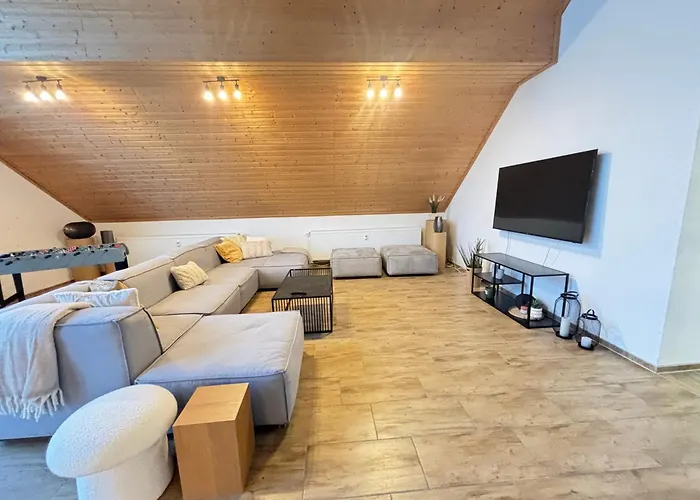 Apartamento Xxl Penthouse - 240qm - 6 - Priv Parking- Mallibase Garbsen